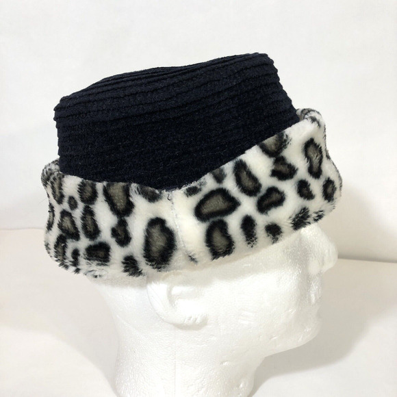 Black Cloche Hat with Faux Fur Brim One Size Velvet Sewn Vintage Gray White - Picture 8 of 9